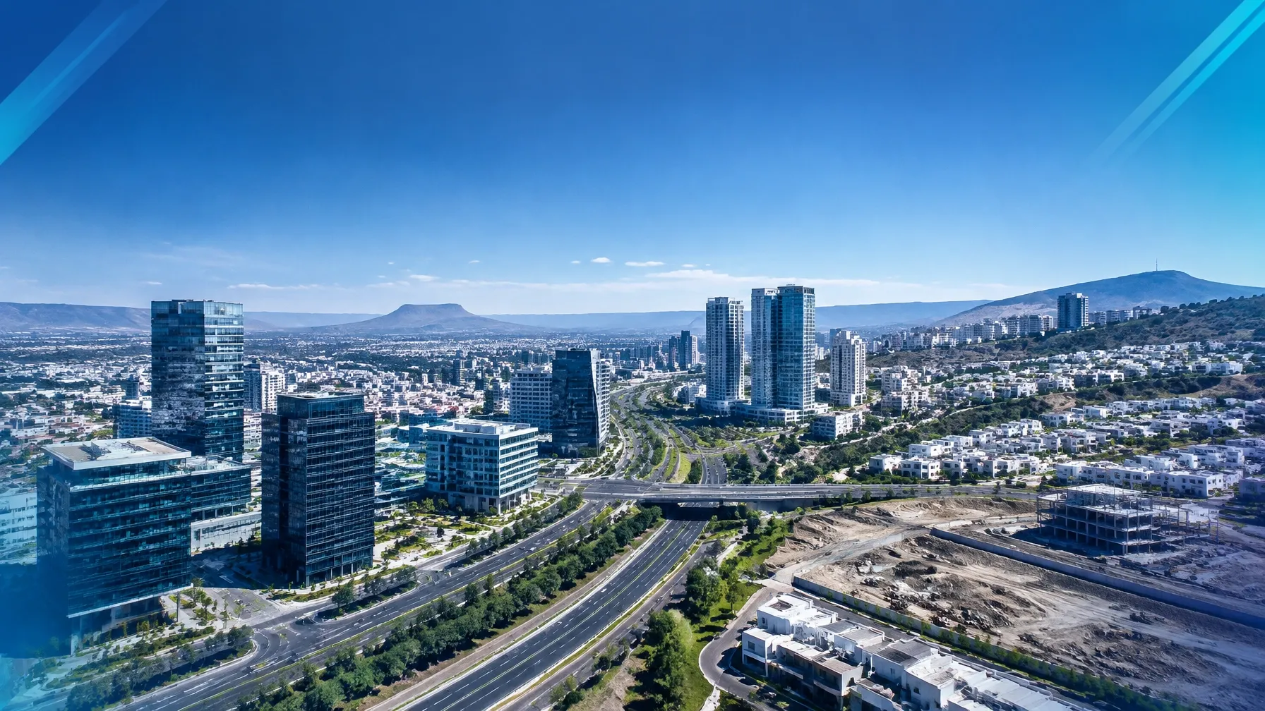 Vista aérea de una zona urbana y de desarrollo inmobiliario en Querétaro